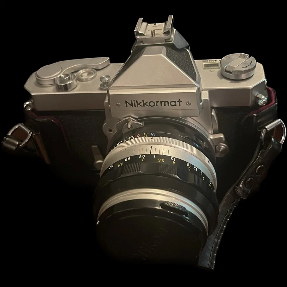 Full Set of Vintage antique Nikon Nikkormat SLR 35 MM Camera and leather bag - Picture 10 of 15